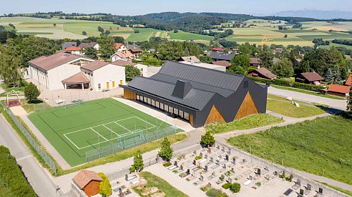 Mehrzweckhalle Le Vaud | Decken und Dachelemente LIGNATUR